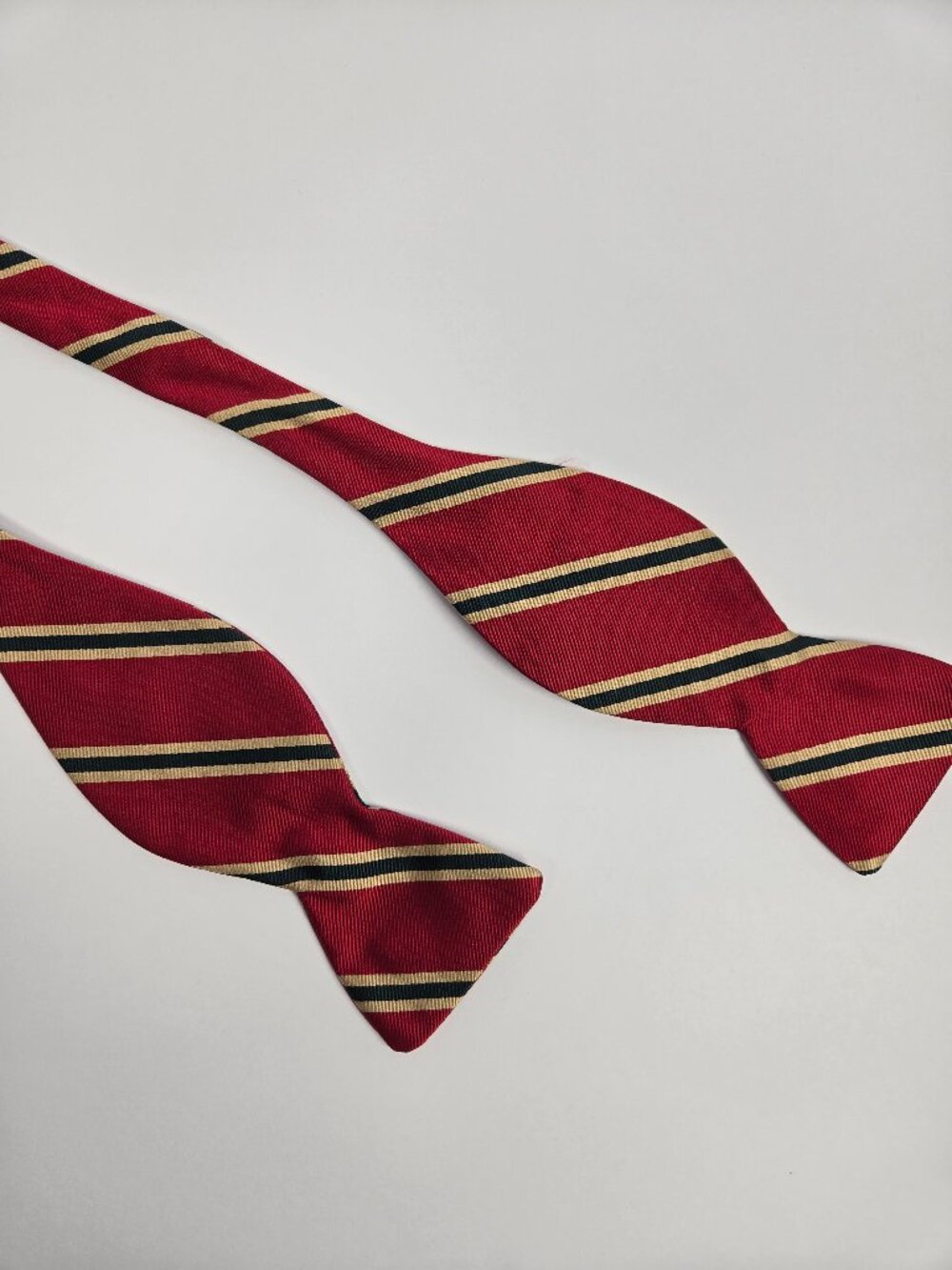R. Hanauer Fort Mill SC Men's Silk Bow Tie Red Navy Gold Repp Stripe